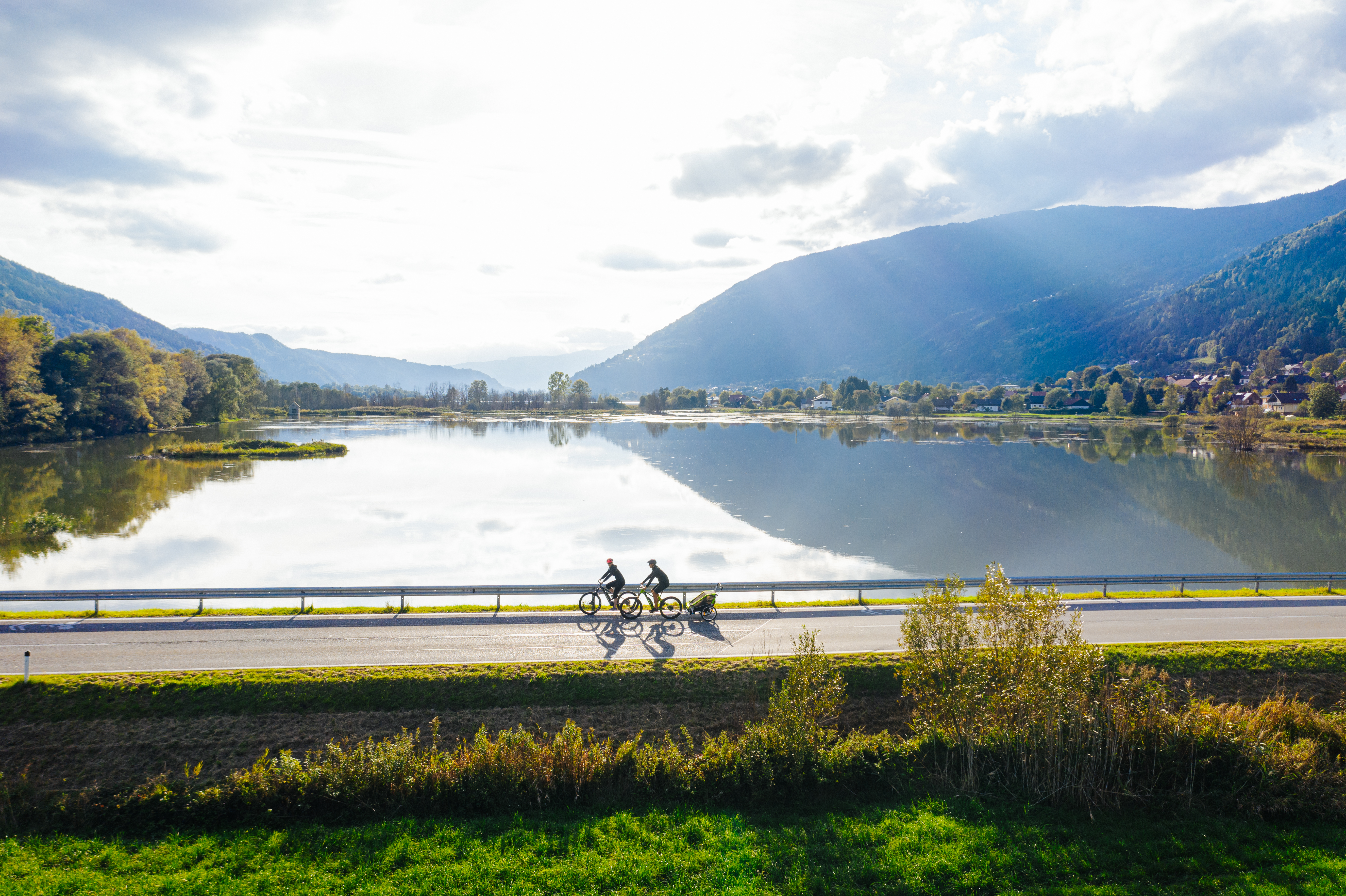 Road cycling in Bleistaetter Moor