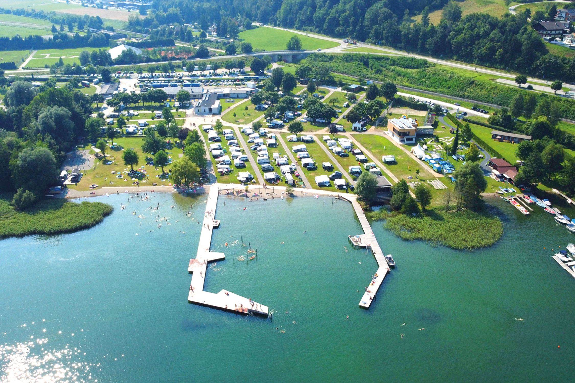 Camping lido at lake Ossiacher See